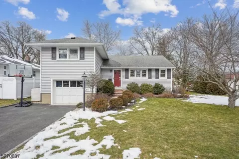 101 Hawthorne Dr, New Providence, NJ 07974