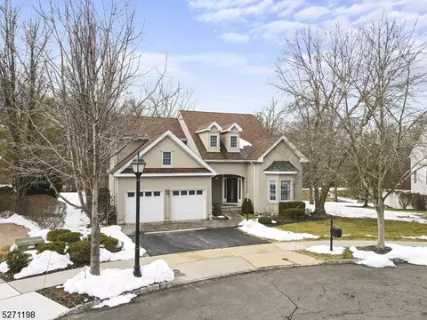 16 Ironwood Rd, Montgomery, NJ 08558