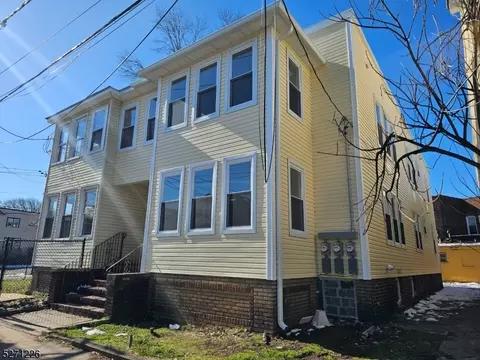 81 Wolcott Ter #2, Newark, NJ 07112