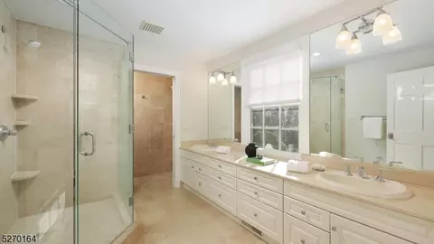 35 Rotary Dr, Summit, NJ 07901 photo 17