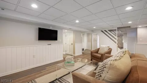 35 Rotary Dr, Summit, NJ 07901 photo 24
