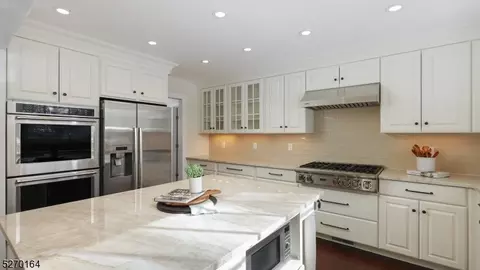 35 Rotary Dr, Summit, NJ 07901 photo 14