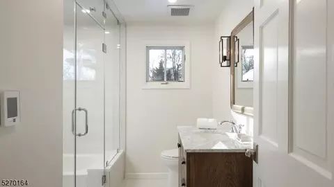 35 Rotary Dr, Summit, NJ 07901 photo 21