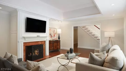 35 Rotary Dr, Summit, NJ 07901 photo 6