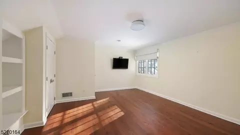35 Rotary Dr, Summit, NJ 07901 photo 23