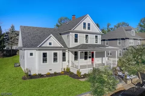 15 Russell Pl, Summit, NJ 07901