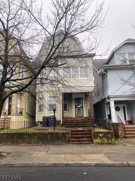 26 Leo Pl, Newark, NJ 07108