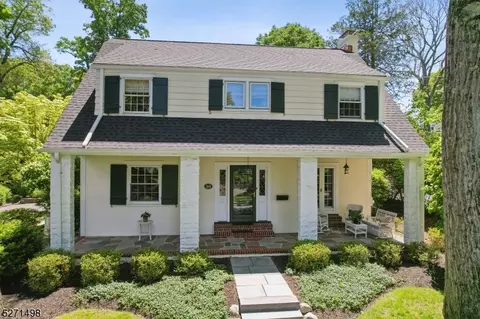 10 Druid Hill Rd, Summit, NJ 07901