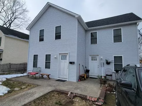 290 Center St, Roxbury Twp, NJ 07850