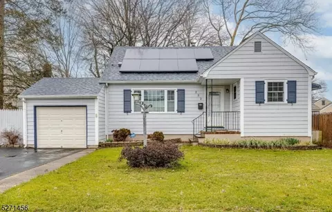 232 Audrey Ter, Roselle, NJ 07203