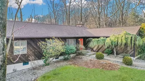 97 Sandbrook Headquarters, Stockton, NJ 08559