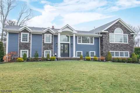 19 Bunker Rd, East Hanover, NJ 07936