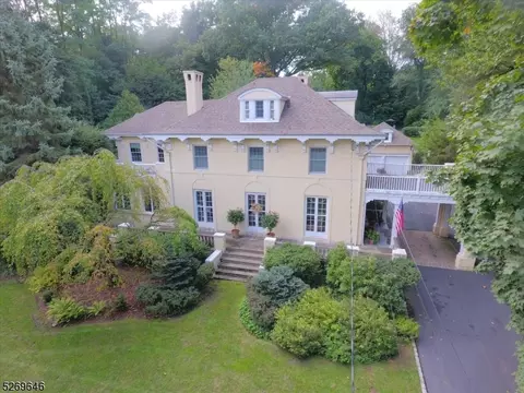 450 Prospect St, Glen Rock, NJ 07452