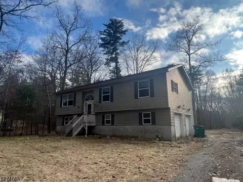 81 Deckertown Tpke, Sussex, NJ 07461