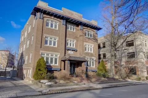 15 The Cres #3, Montclair, NJ 07042