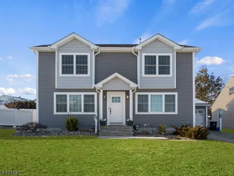 154 Doherty Dr, Clifton, NJ 07013