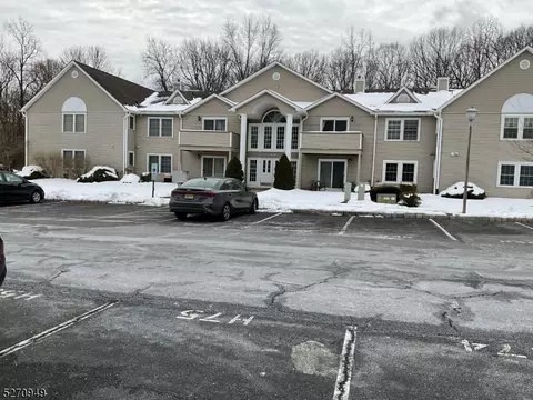 6308 Belmont Dr #8, Hackettstown, NJ 07840