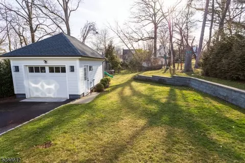 58 Maple St, Millburn, NJ 07041 photo 29