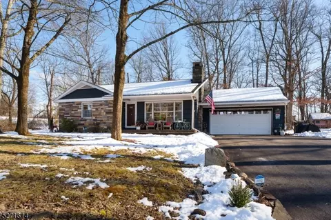 51 Rocktown Lambertville Rd, Lambertville, NJ 08530