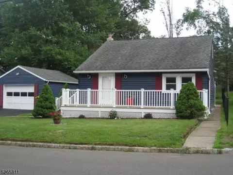 39 Mountain Ave, Hanover, NJ 07927