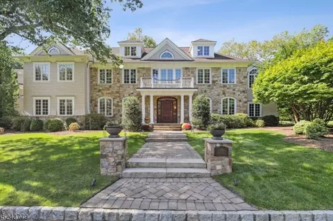 76 Minnisink Rd, Millburn Twp, NJ 07078