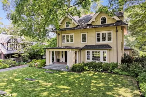 305 Hartford Rd, South Orange, NJ 07079