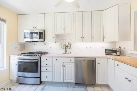 181 Long Hill Rd #BLDG I, Little Falls, NJ 07424