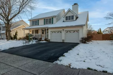 10 Yates Dr, Hillsborough, NJ 08844
