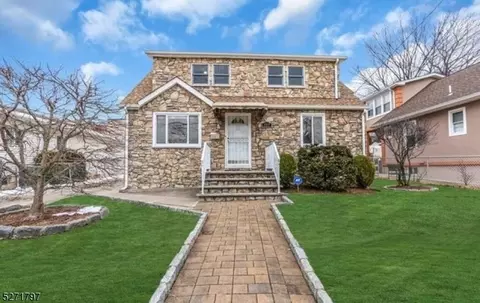 517 Weart Ave, Lyndhurst, NJ 07071