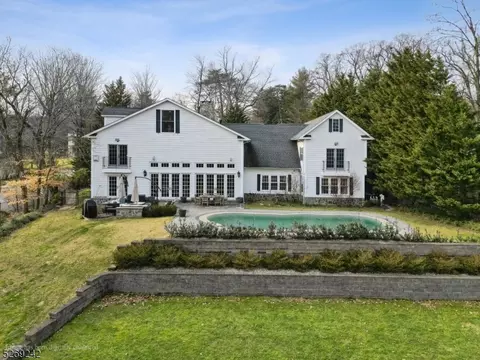 35 Glen Ave, West Orange, NJ 07052