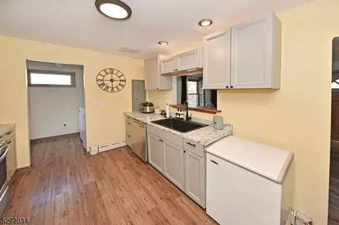 13 5th Ave, Wanaque Boro, NJ 07420 photo 12