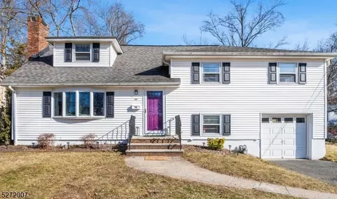 58 Dogwood Rd, Morristown, NJ 07960