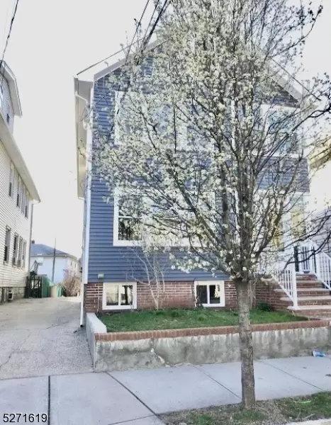 145 Garden Ave, Belleville, NJ 07109