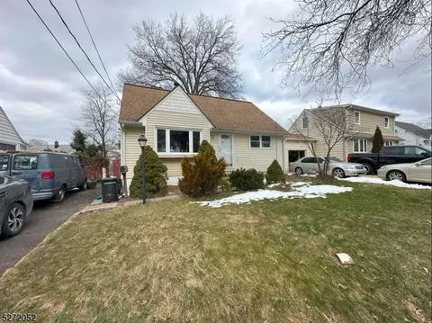 830 Falesky St, Rahway, NJ 07065