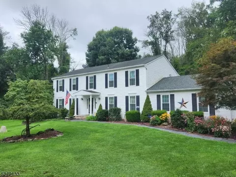 10 Michael Ct, Newton, NJ 07860