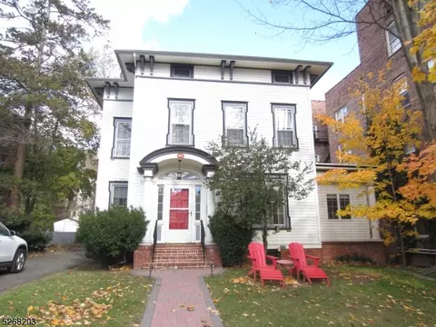 49 Union St, Montclair, NJ 07042