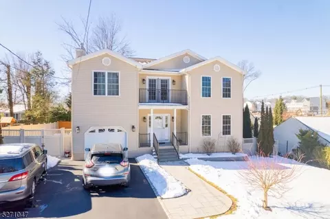 7 Hugenot St, East Hanover, NJ 07936
