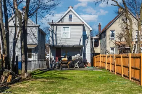 825 S 2nd St, Plainfield, NJ 07063 photo 17