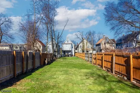 825 S 2nd St, Plainfield, NJ 07063 photo 20