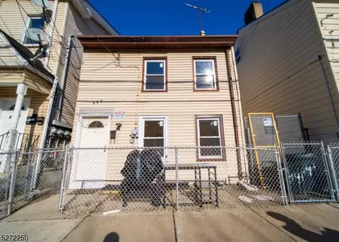 341 Marshall St, Paterson, NJ 07503