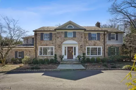 21 Slope Dr, Millburn Twp, NJ 07078