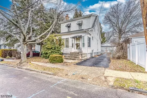 10 Oakland St, Irvington, NJ 07111