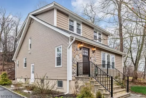 101 Chapel Hill Rd, Lincoln Park, NJ 07035