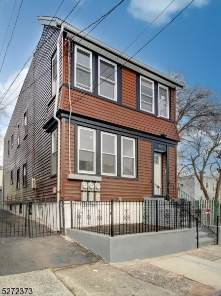 13 Edwin Pl, Newark, NJ 07112