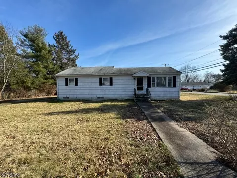 40 Alpine Rd, Parsippany-troy Hills Twp, NJ 07054