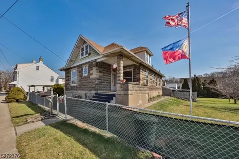 100 Broad St, Phillipsburg, NJ 08865