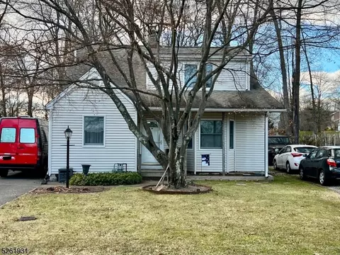 13 Roosevelt Ave, Parsippany-troy Hills Twp, NJ 07034
