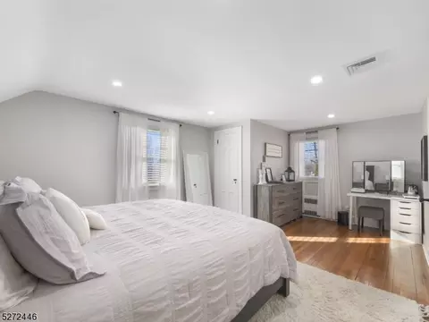 11 Summit Dr, Wayne, NJ 07470 photo 20