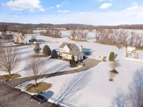 4 Pacesetter Dr, Hampton, NJ 08827 photo 4