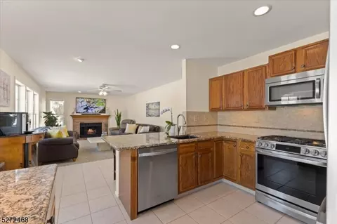 4 Pacesetter Dr, Hampton, NJ 08827 photo 12